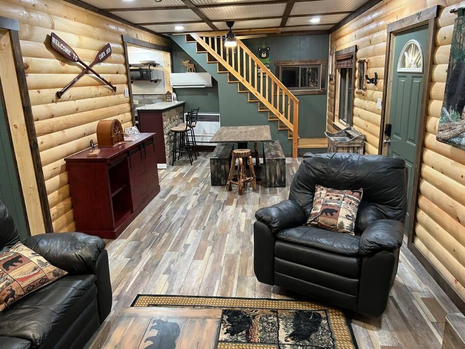 Cubs Den - Hot Tub- Walk To Lake- Fire Pit - Kayaks Oakland Exterior foto