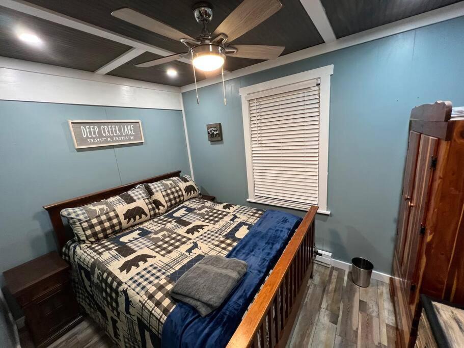 Cubs Den - Hot Tub- Walk To Lake- Fire Pit - Kayaks Oakland Exterior foto